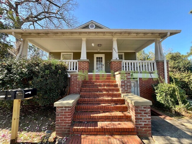 Building Photo - 2417B Clark Street