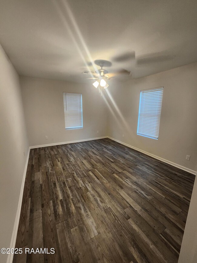 Building Photo - 302 Randolph Dr
