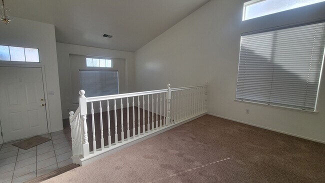 Building Photo - 8617 Beaver Dr