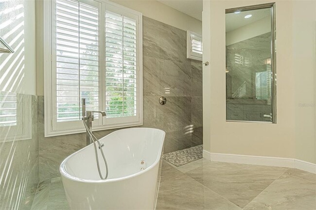 Building Photo - 27447 Water Ash Dr