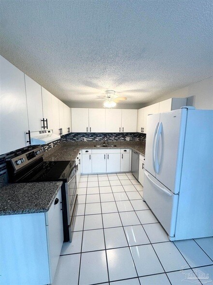 Building Photo - 1200 Wilson Ave