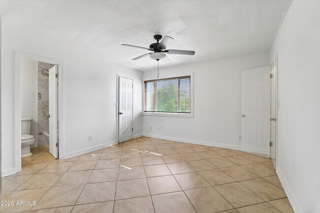 Building Photo - 7126 N 19th Ave