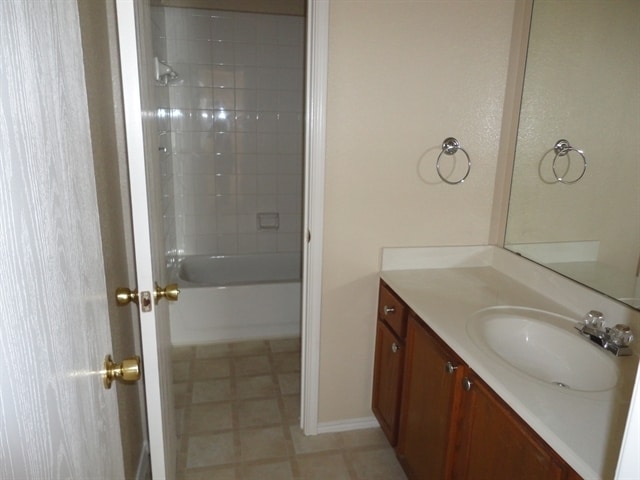 Building Photo - 4405 Statesman Ln