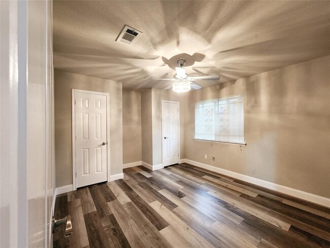 Building Photo - 4446 Busiek St