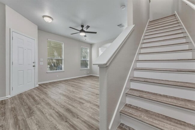 Building Photo - 10608 Plains Trail