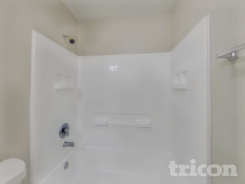 Building Photo - 21455 Wilona Way