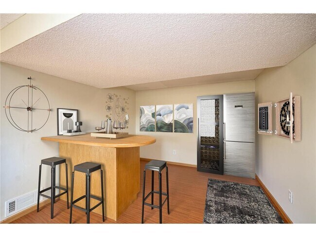 Building Photo - 8106 Dakota Ln