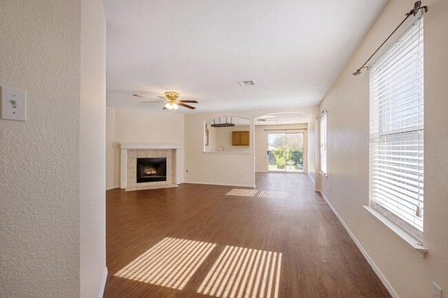 Building Photo - 17131 Dashwood Creek Dr
