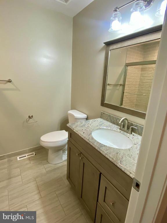 Building Photo - 2402 Winterbridge Ln