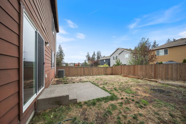 Building Photo - 3119 Harrier St NE