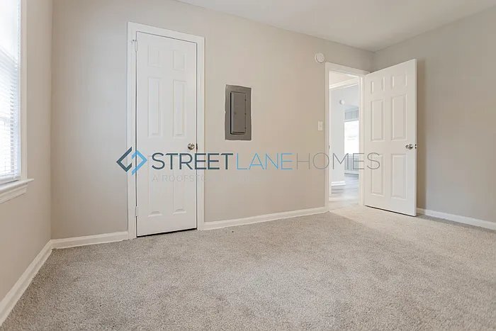 Building Photo - 2621 Avalon Rd