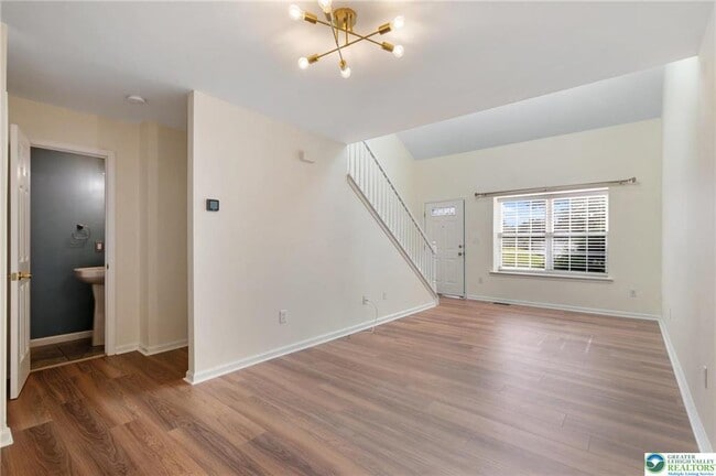 Building Photo - 5502 Tanglewood Ln