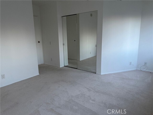Building Photo - 525 E Seaside Way