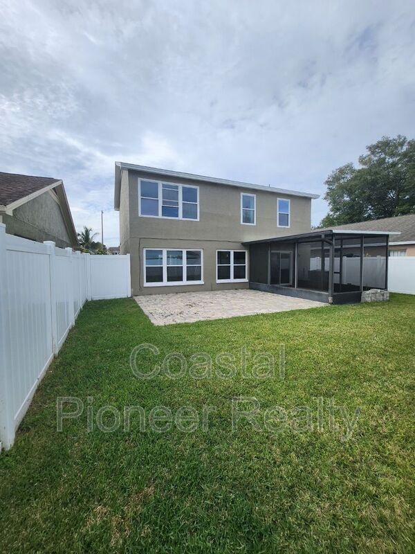 Building Photo - 10121 Sea spray Pl