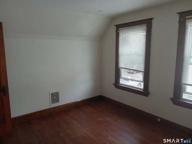 Building Photo - 1412-1414 Dixwell Ave