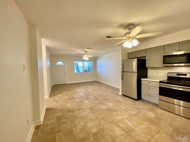 Building Photo - 9519 Lillian Hwy