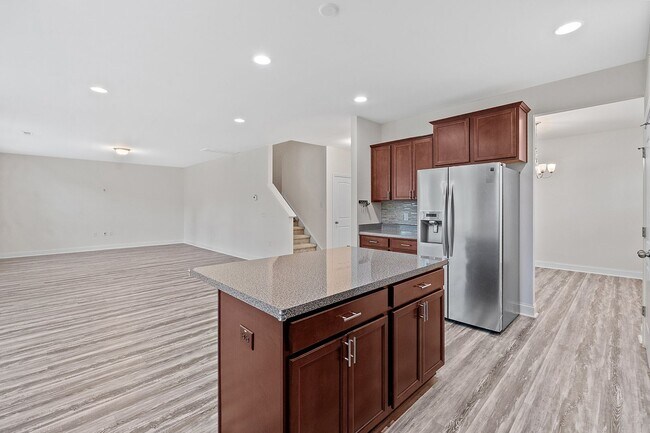 Building Photo - Spacious 4bd/3ba in Franklinton