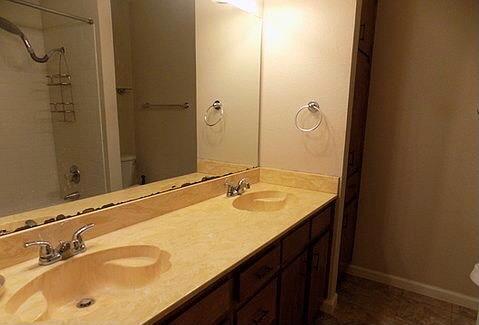 Building Photo - 509 Meadowbrook Dr
