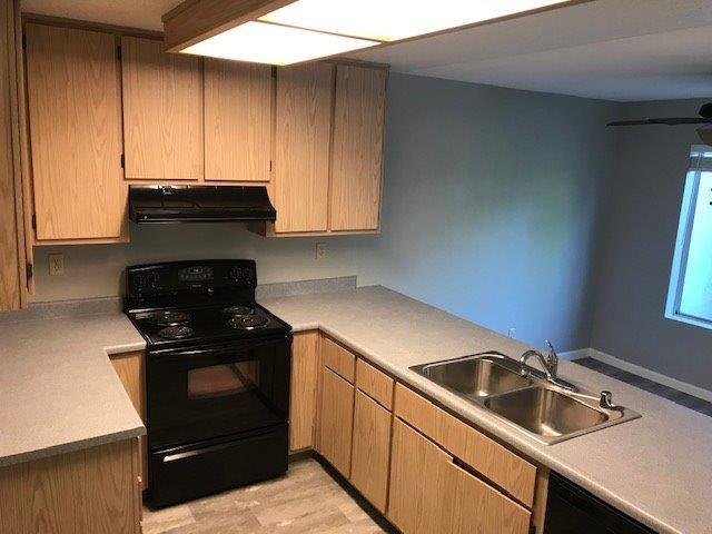 Kitchen 2 - 820 Polar Bear Cir