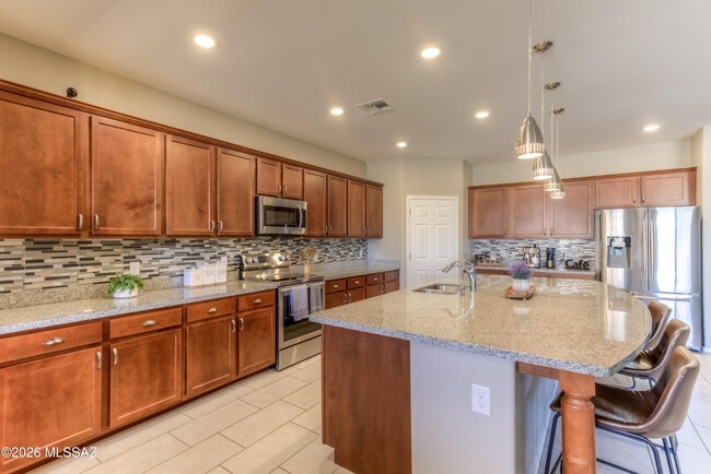 Building Photo - 9116 W Silver Cholla Dr