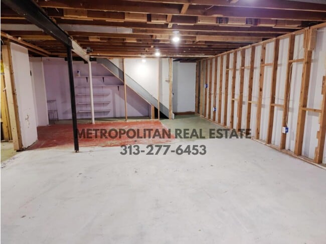 Building Photo - 6973 Chirrewa St