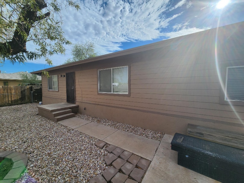 Primary Photo - 216 N Casa Grande Ave