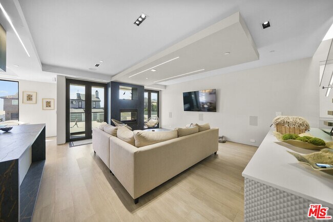 Building Photo - 1500 Ocean Dr