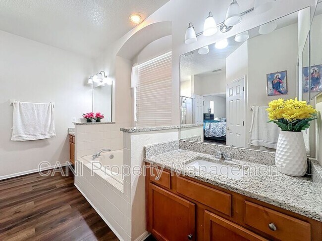 Building Photo - 3104 Conrad Ct