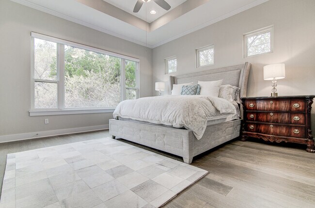 Building Photo - 107 Cascading Water Pl