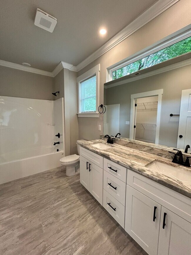 Building Photo - BRAND NEW Ringgold GA Home | 3 Beds, 2.5 Baths, 2.5 Car Garage