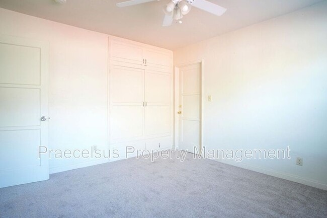 Building Photo - 5021 Garfield St