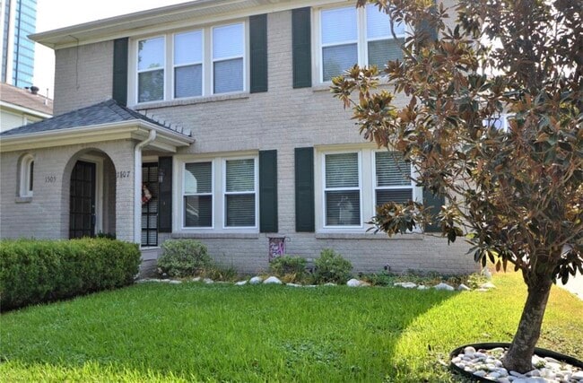 Building Photo - 1507 McDuffie St