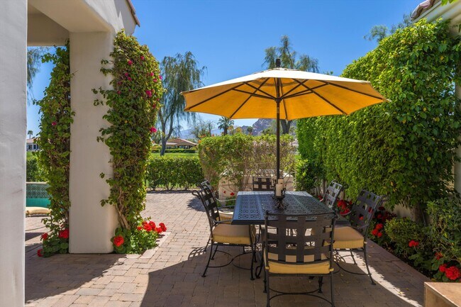 Building Photo - 79365 Mandarina