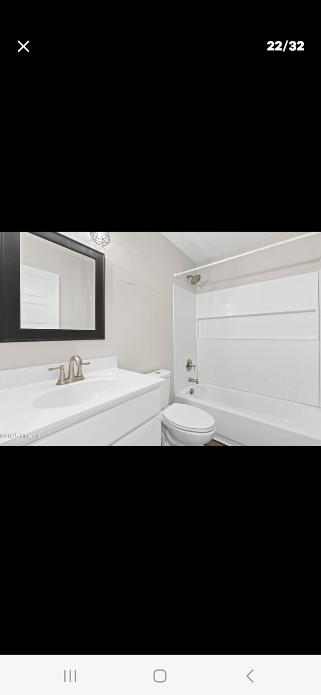 Building Photo - 606 Sonata Ct