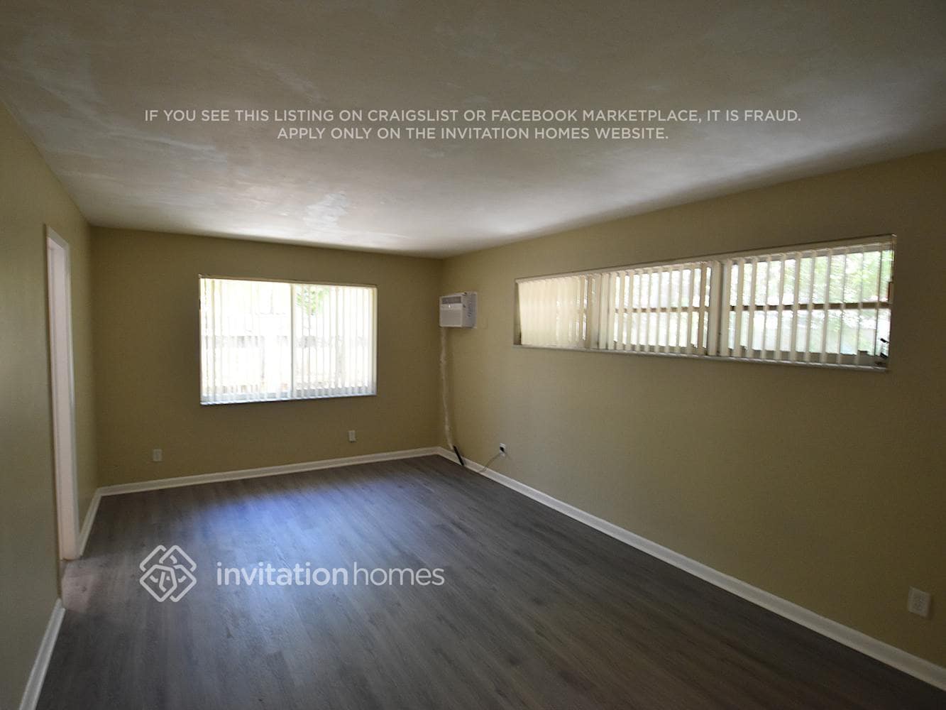 Building Photo - 2720 SW 15th Ct