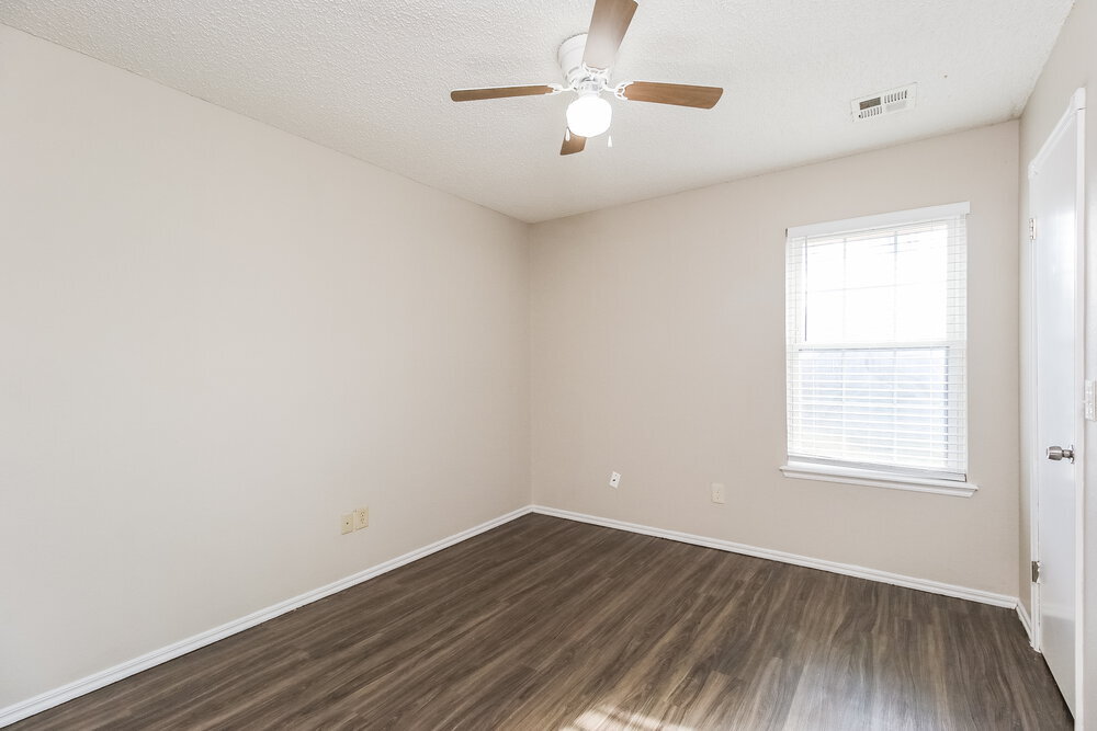 Building Photo - 5421 Sudbury Ln