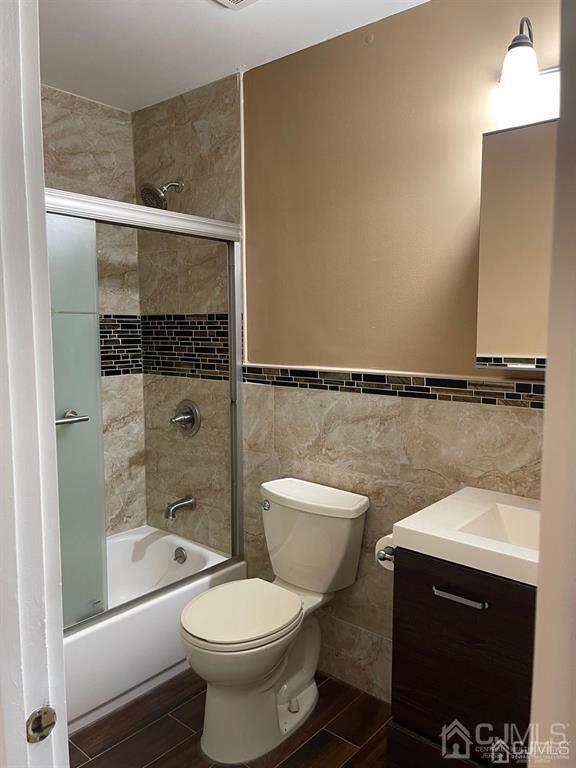 Building Photo - 401 Hadleigh Ln