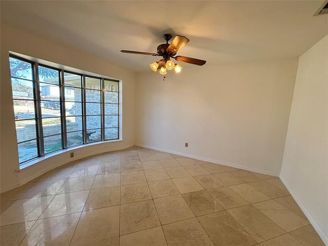 Building Photo - 1602 Carla Ave