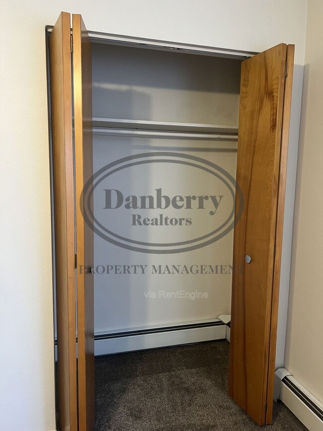 Building Photo - 3940 Jackman Rd