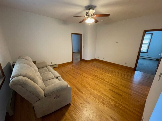 Building Photo - 21 Court St