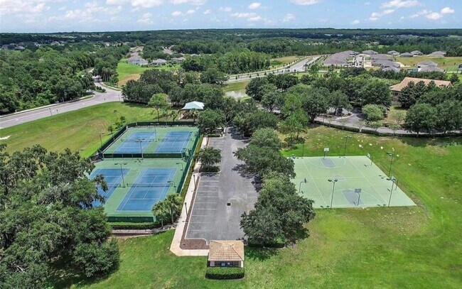 Building Photo - Magnetite Loop