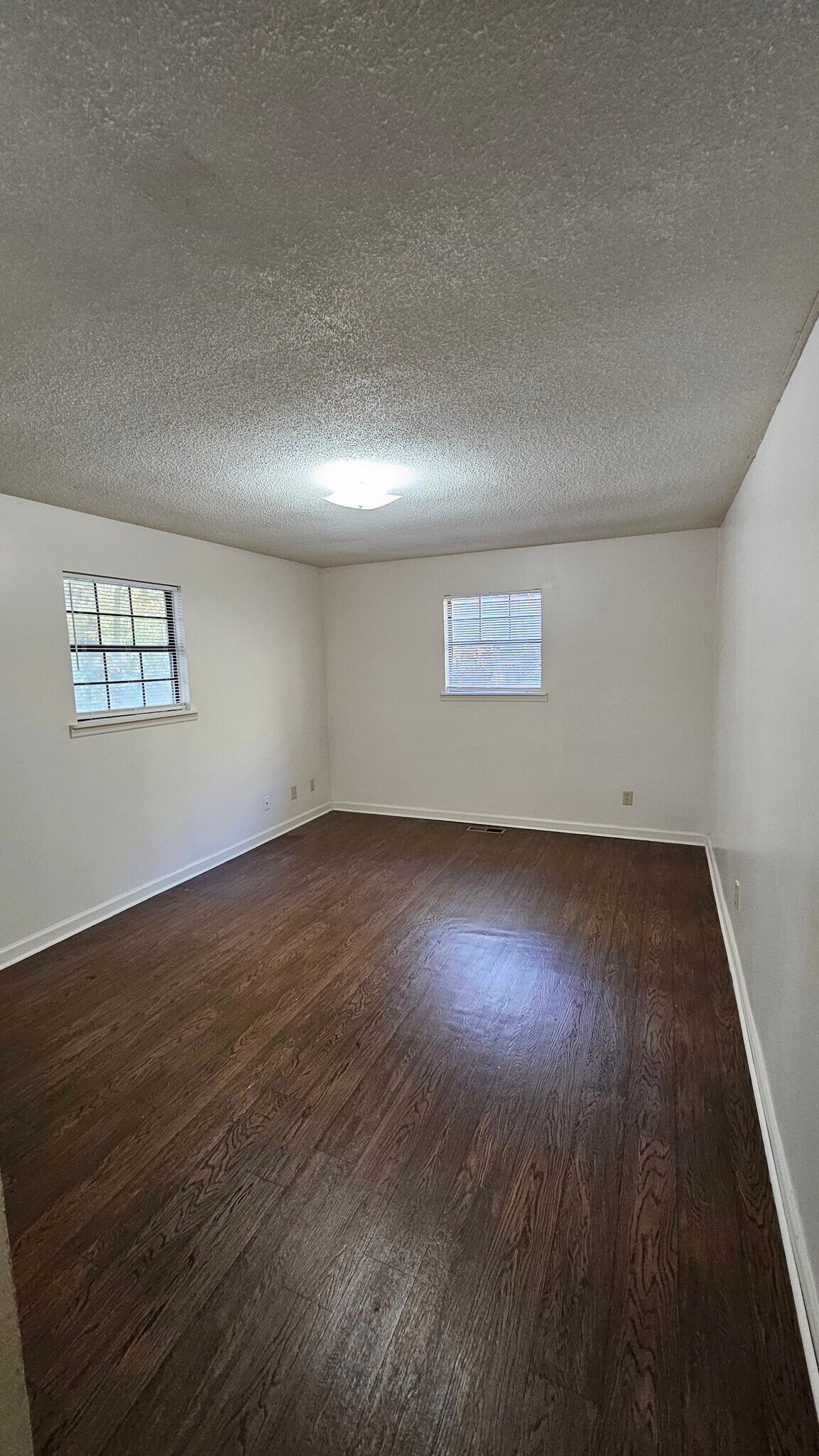 Building Photo - 1837 19th St NW