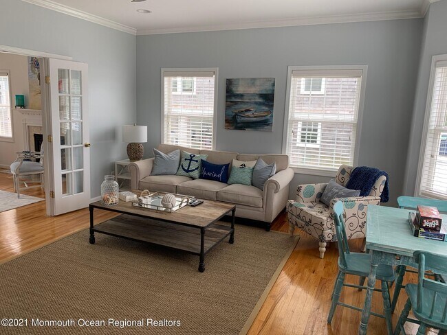 Building Photo - 979 Ocean Ave