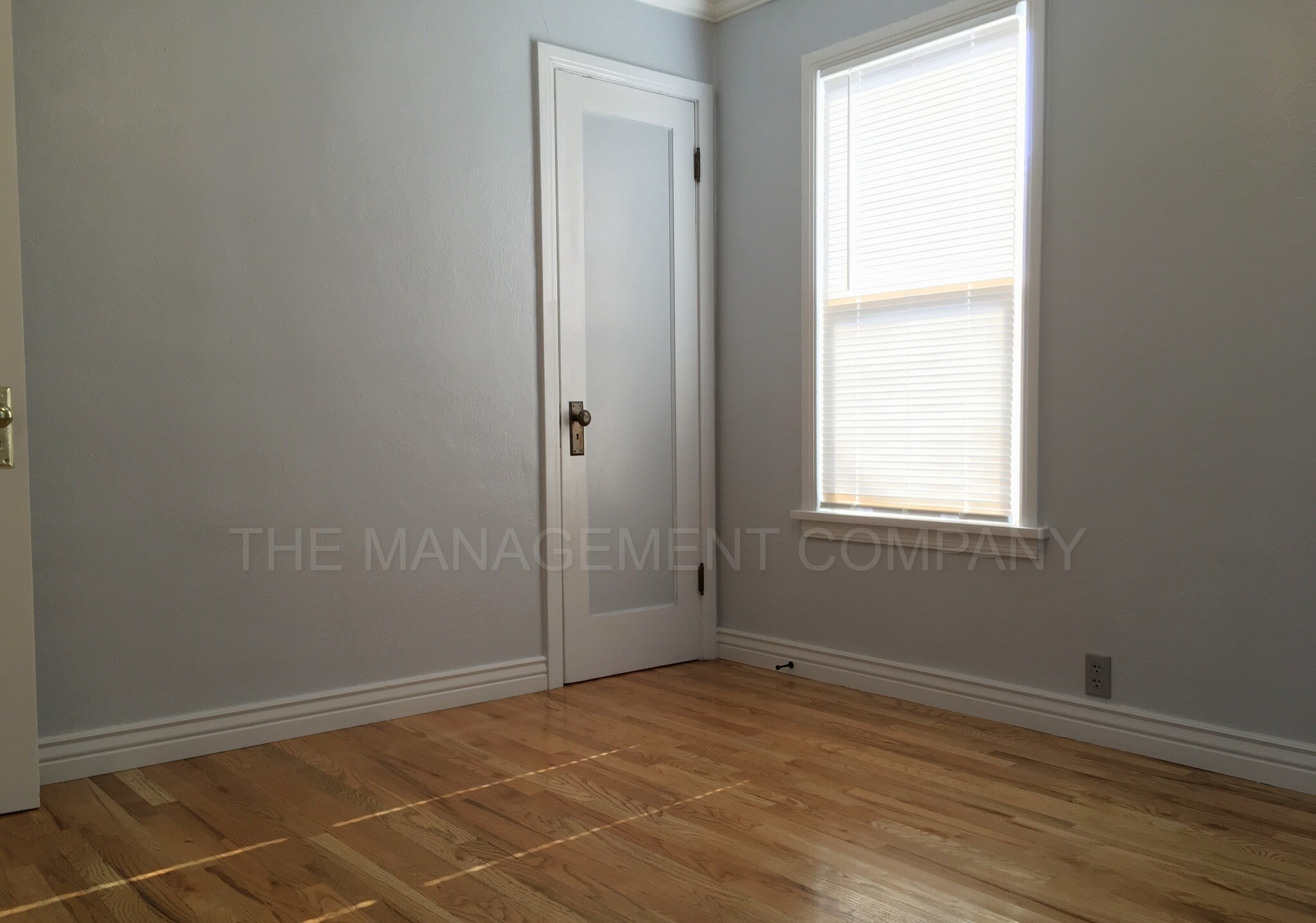 Building Photo - 576 Addison Ave W