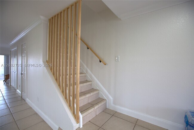 Building Photo - 6475 SW 129th Ave