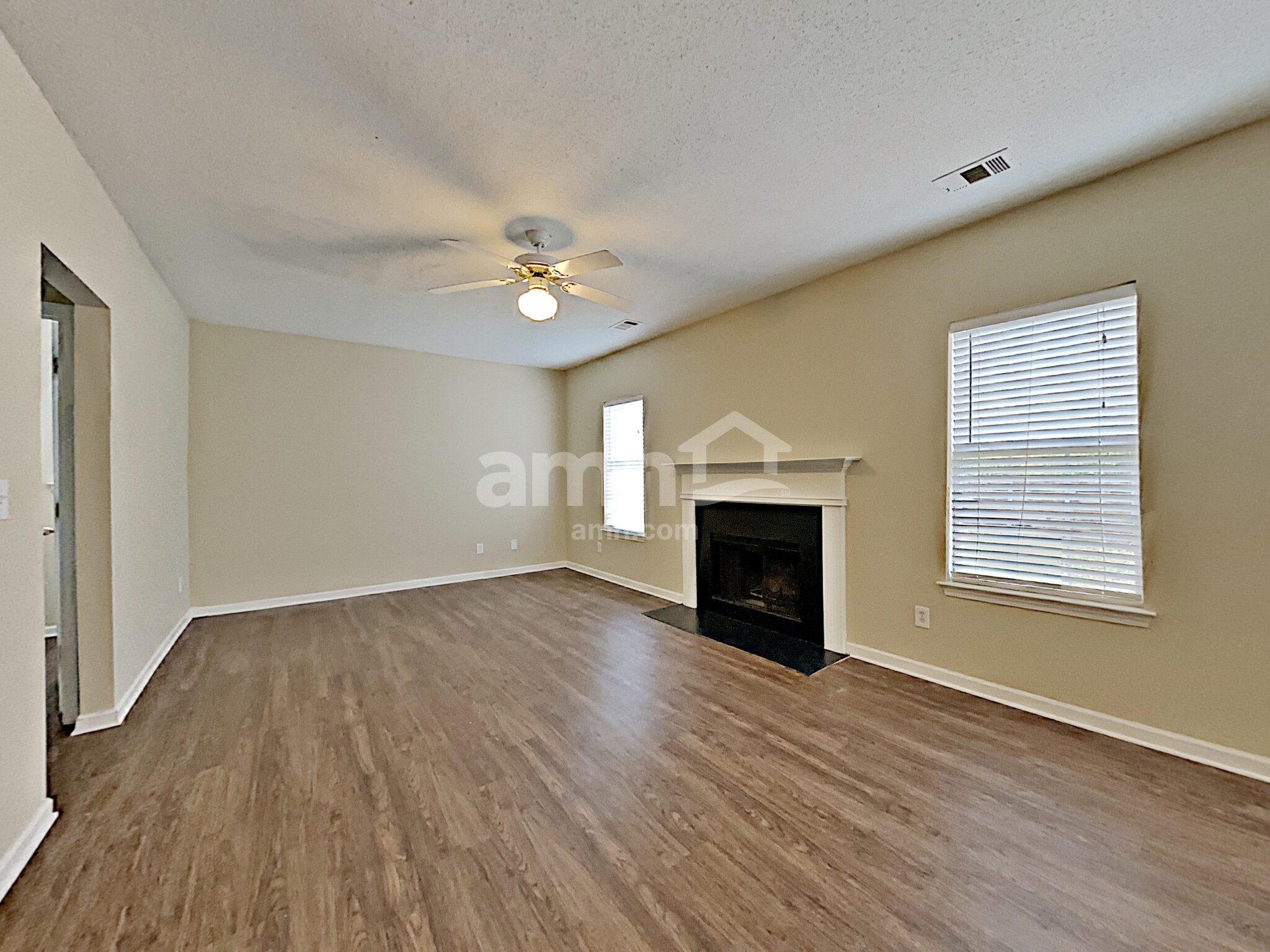 Building Photo - 716 Fletcher Dr