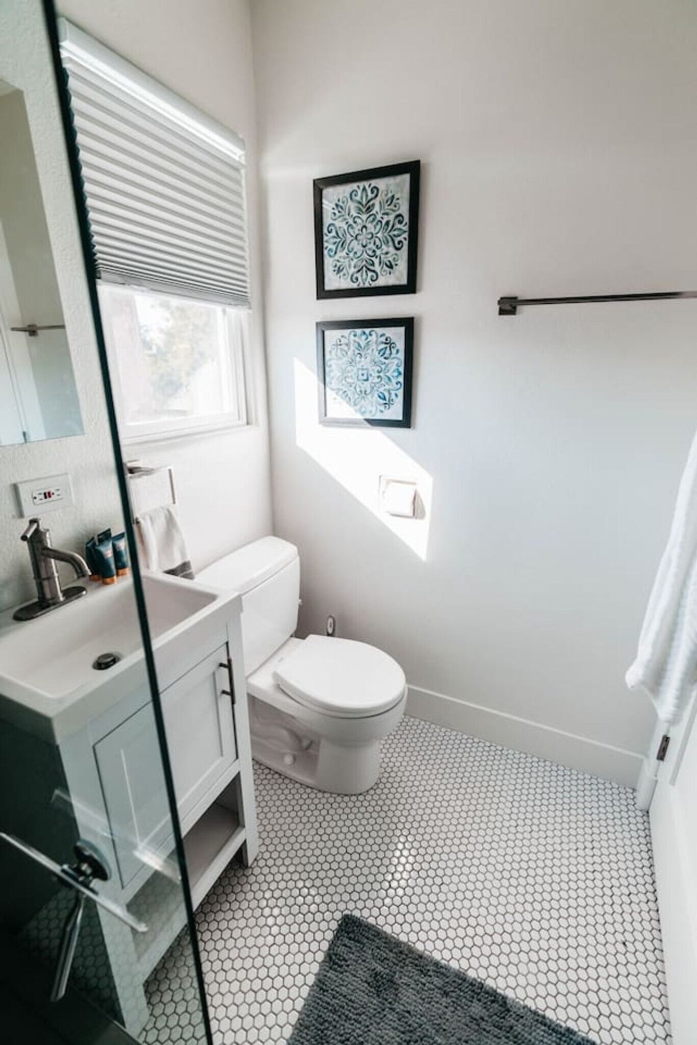 Building Photo - 4127-29 Vermont St