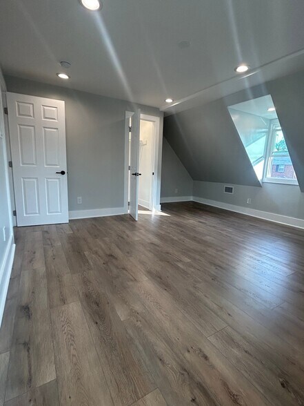Building Photo - 1135 Agnew Dr
