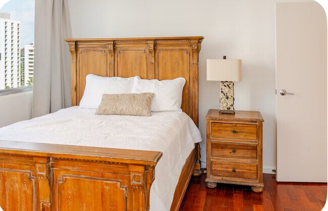 Bedroom 2 - 2500 Kalakaua Ave