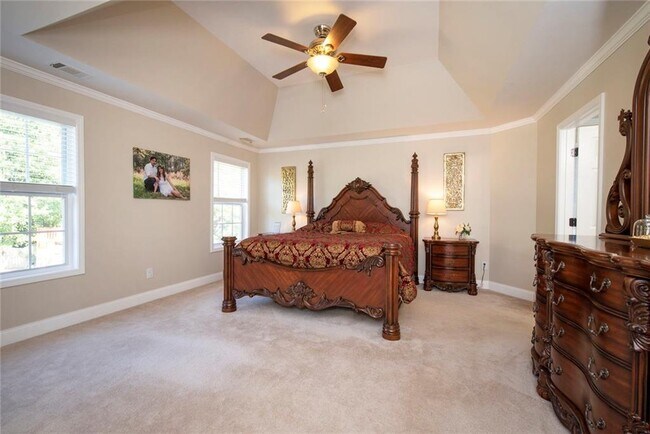 Building Photo - 1504 Belfaire Lake Tr
